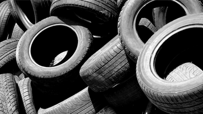 Tyre pile